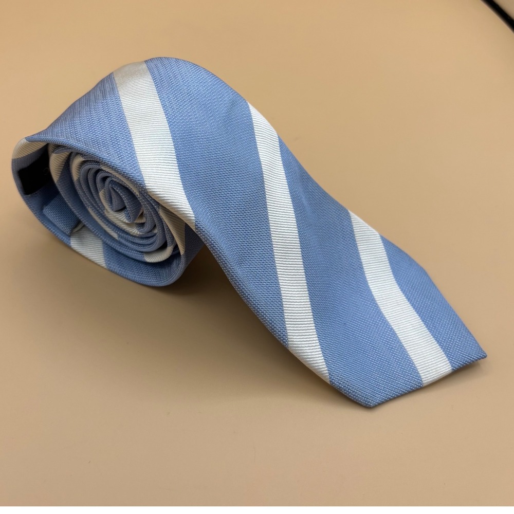 Banana Republic Mens Light Blue White Striped 100% Silk Necktie Tie